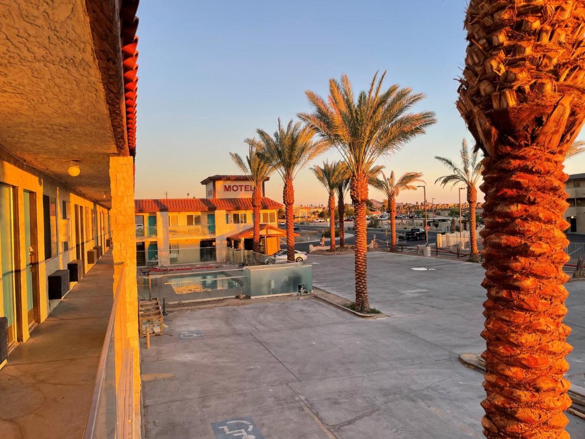 Sway Hotel Lake Havasu City Exterior foto