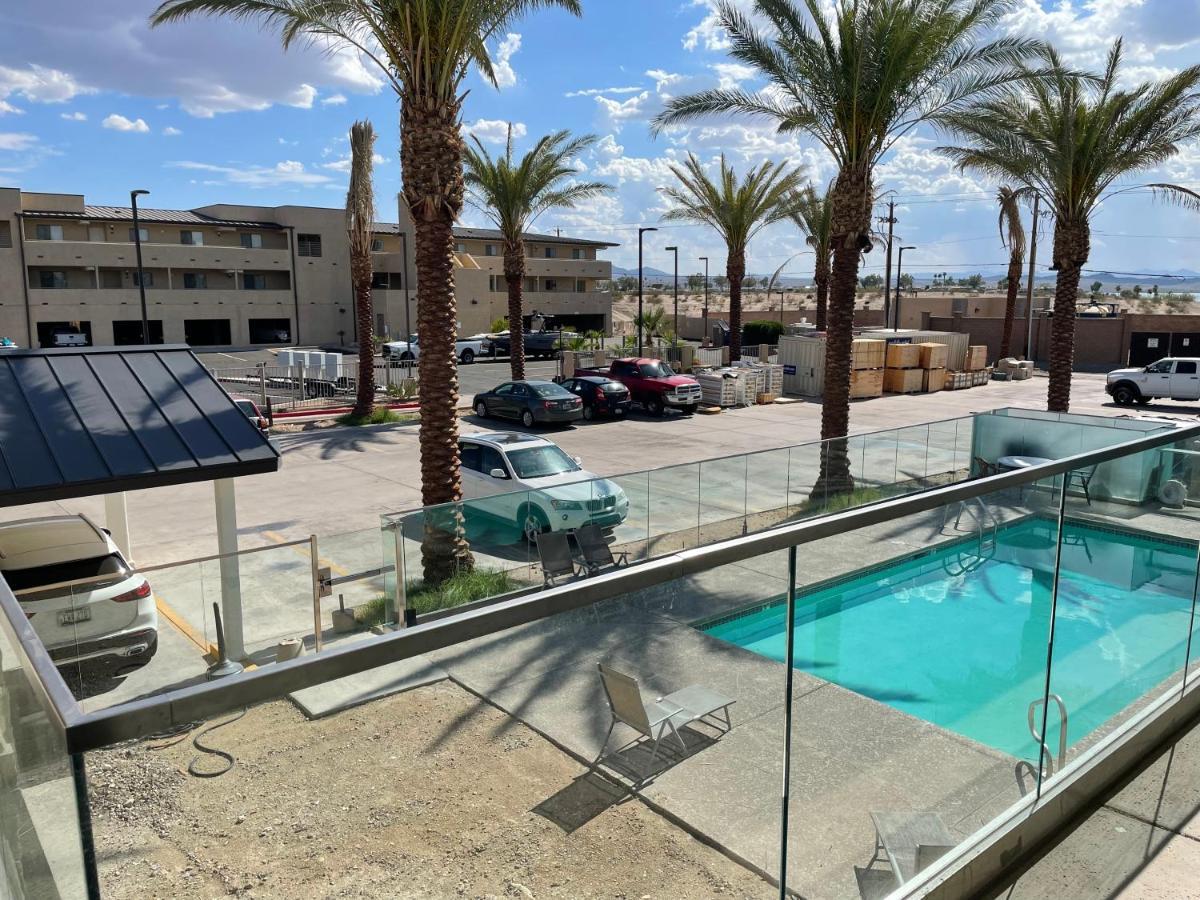 Sway Hotel Lake Havasu City Exterior foto