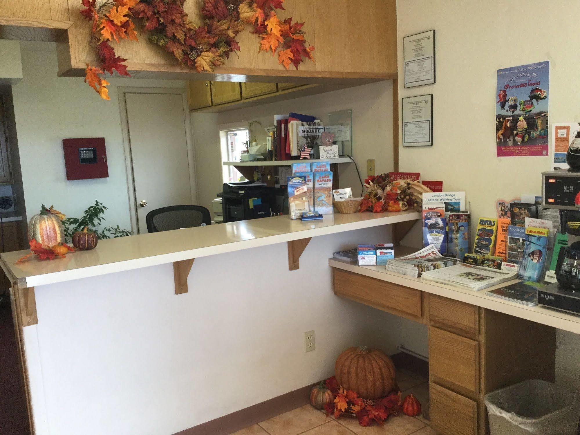 Sway Hotel Lake Havasu City Exterior foto