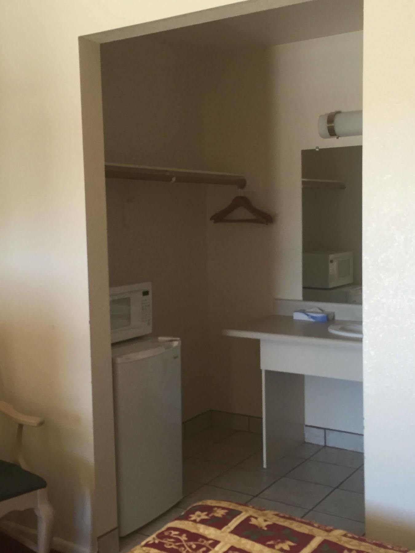 Sway Hotel Lake Havasu City Exterior foto