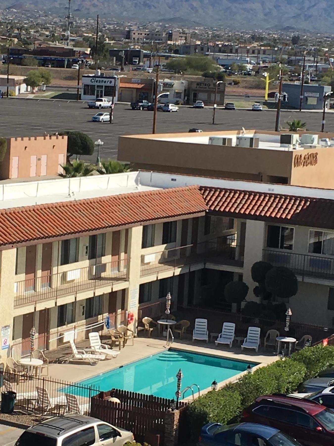 Sway Hotel Lake Havasu City Exterior foto